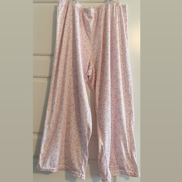 Laura Ashley Cropped PJs Pajamas Set - Picture 1 of 7